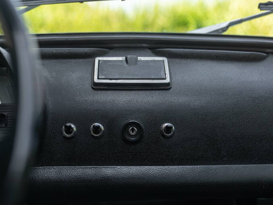 Image 35/47 of FIAT 500 L (1971)