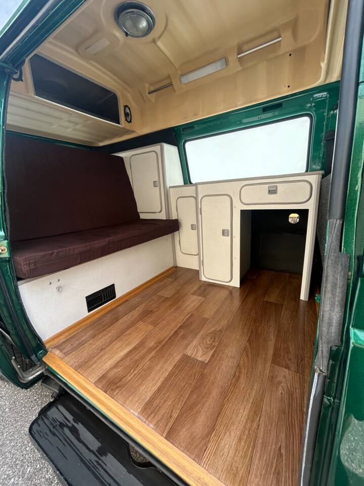 Afbeelding 10/16 van Volkswagen T3 Camper 2.1 Syncro (1991)