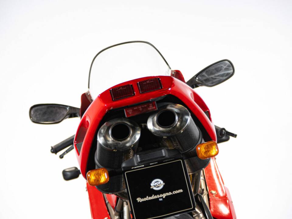 Bild 27/50 von Ducati 916 (1994)