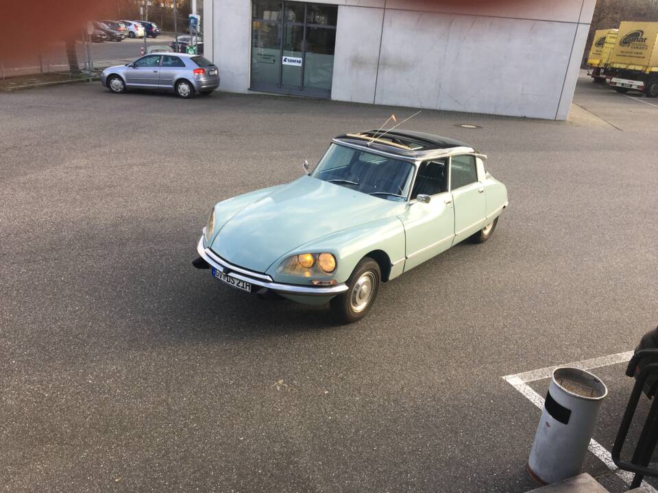 Image 82/95 of Citroën DS 21 Pallas (1973)