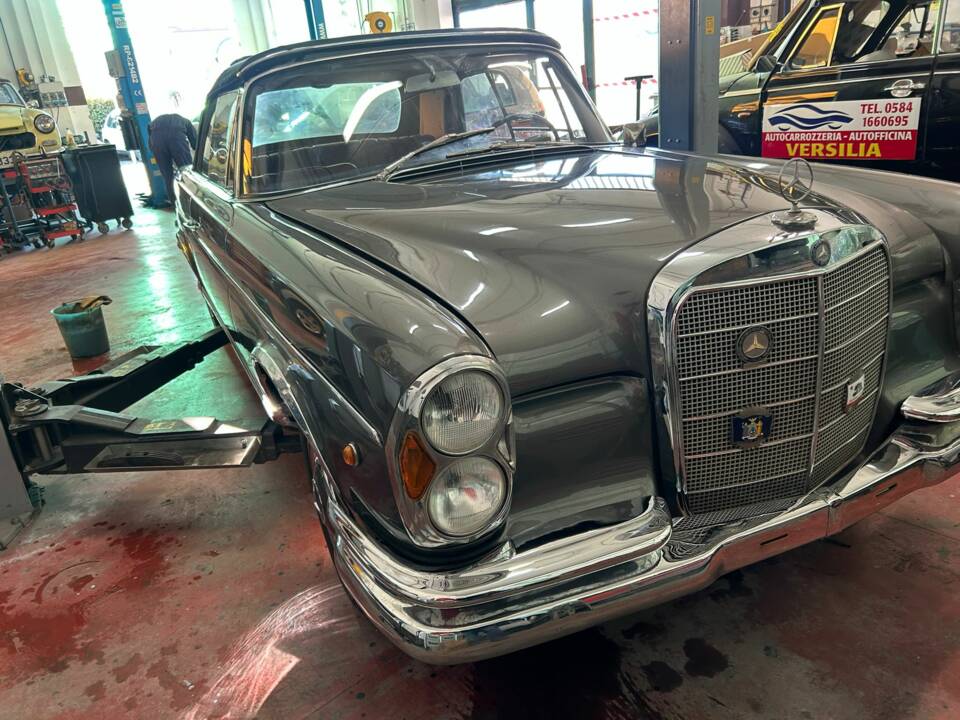 Bild 4/11 von Mercedes-Benz 300 SE (1963)