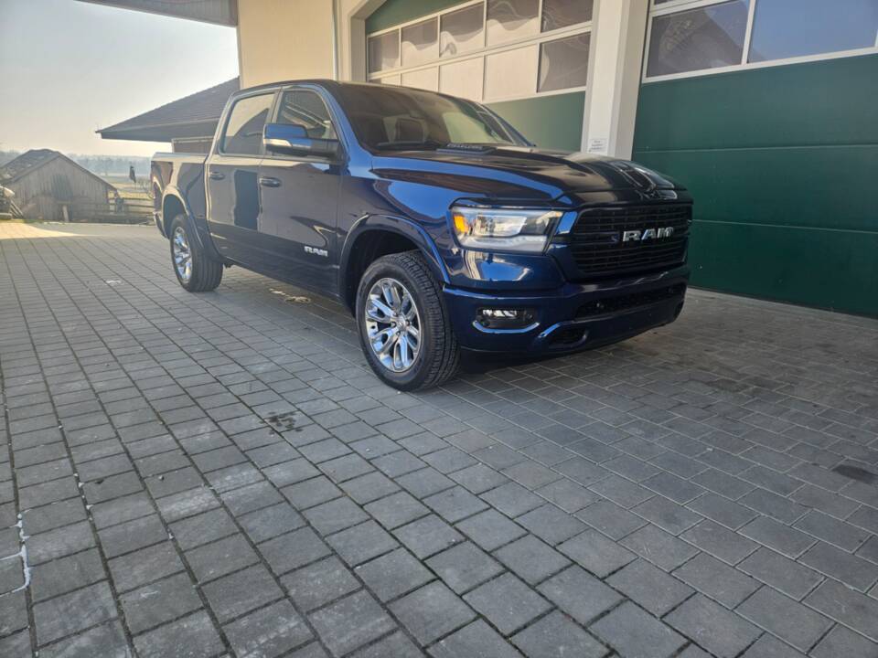 Image 63/69 of Dodge Ram 1500 (2022)