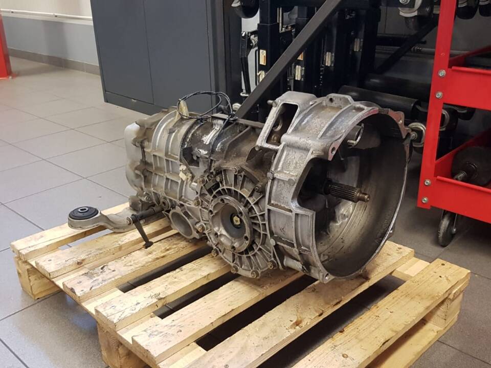 Bild 11/20 von Porsche 911 Carrera 3.2 (1988)