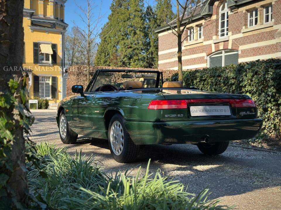 Image 3/100 de Alfa Romeo 2.0 Spider (1993)