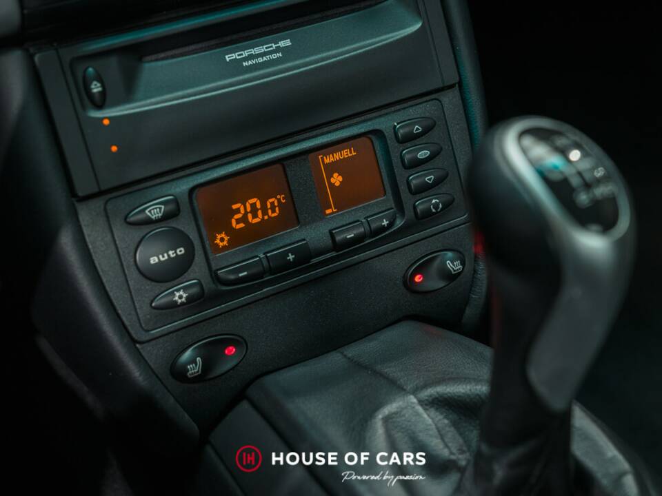 Imagen 21/23 de Porsche 911 Carrera (2002)