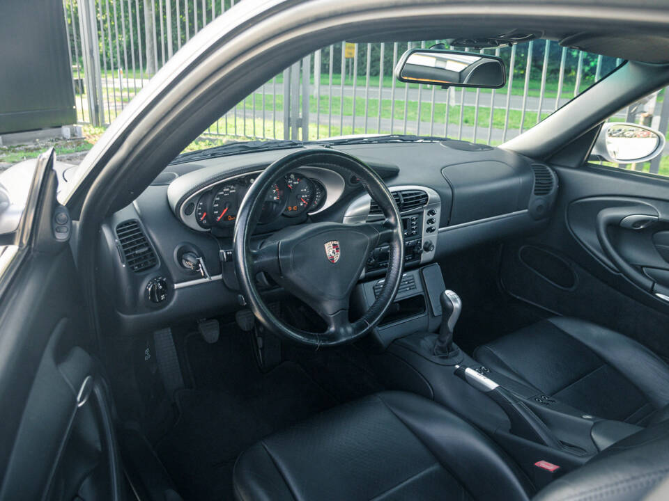 Image 27/51 of Porsche 911 GT2 (2001)