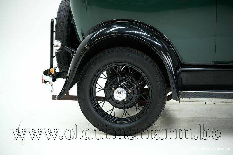 Image 14/15 of Ford Model A Tudor Sedan (1930)