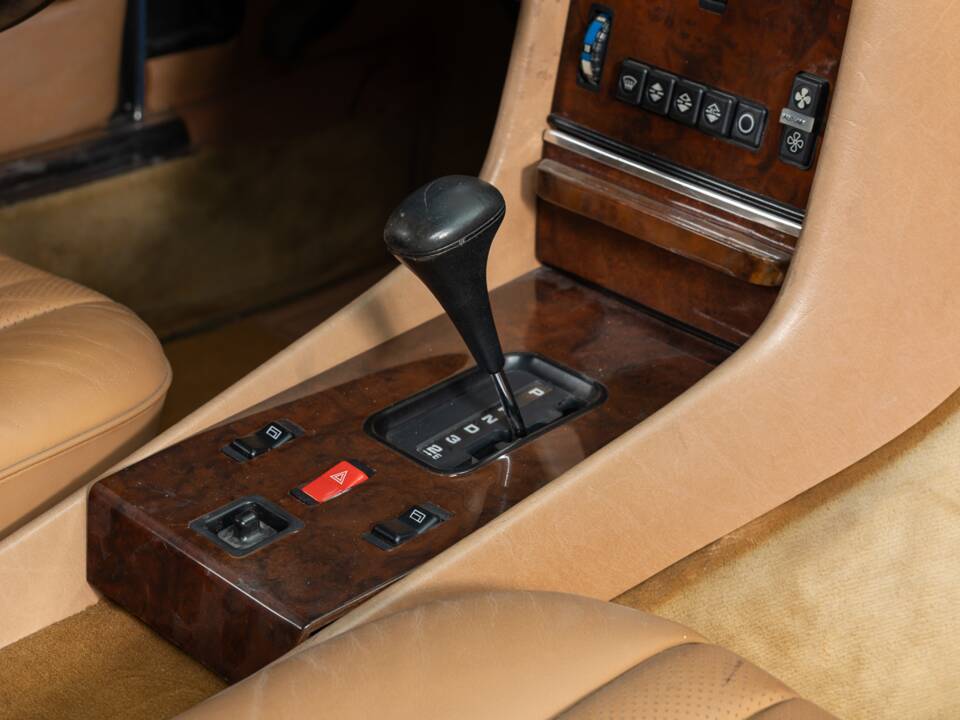 Bild 19/23 von Mercedes-Benz 560 SL (1987)