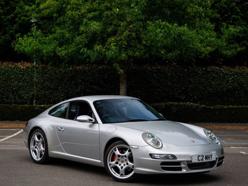 Bild 11/50 von Porsche 911 Carrera (2004)