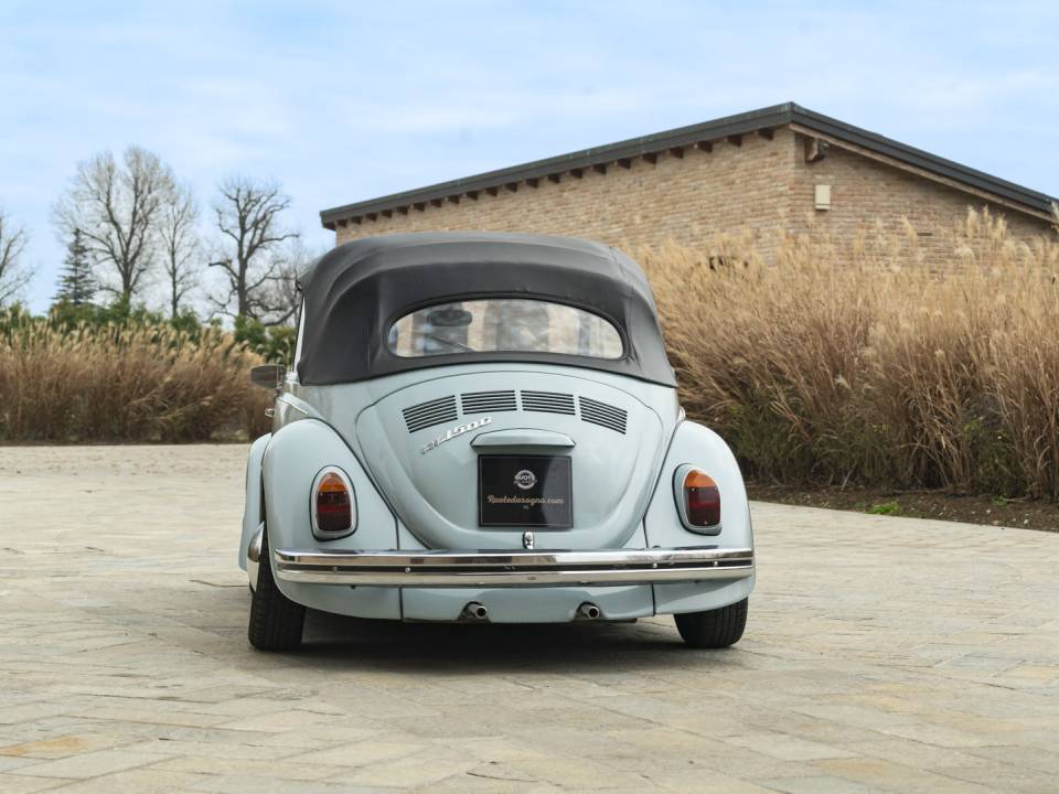 Image 2/43 of Volkswagen Beetle 1500 (1970)
