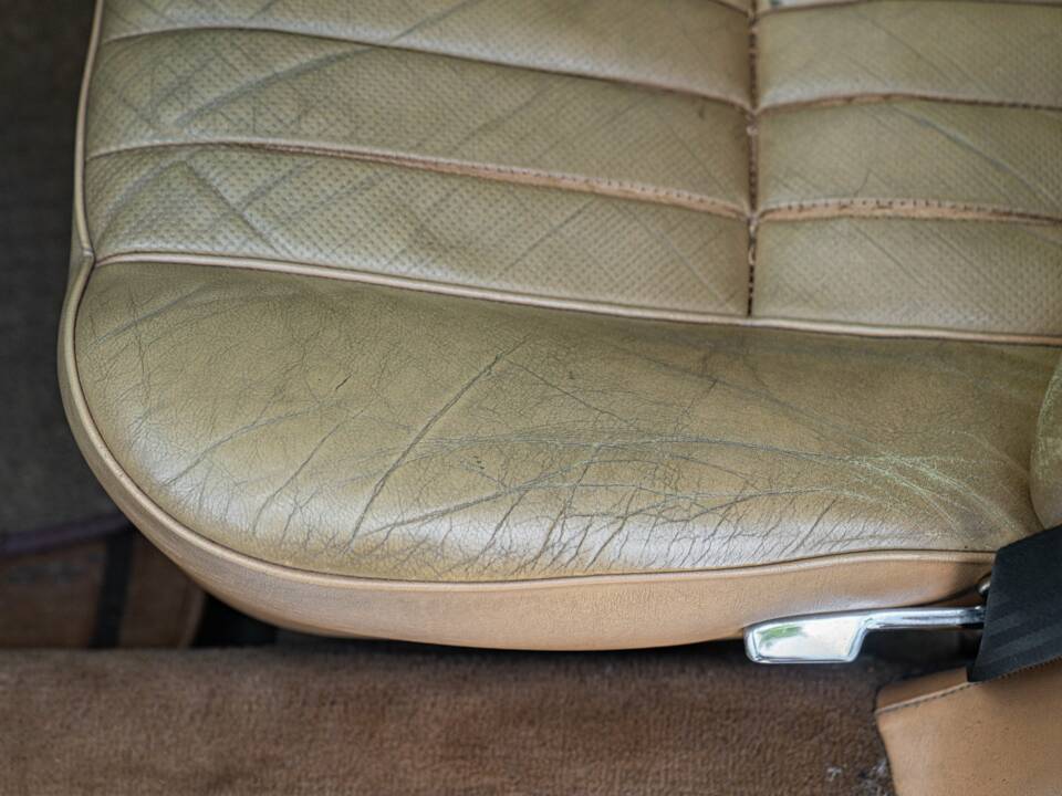 Image 28/50 of Jaguar XJ 6 4.2 (1981)