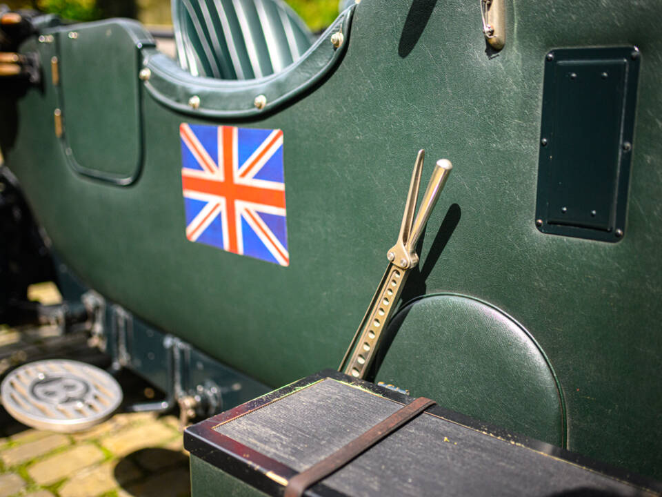 Afbeelding 25/31 van Bentley 6 1&#x2F;2 Litre Speed Eight Special (1956)