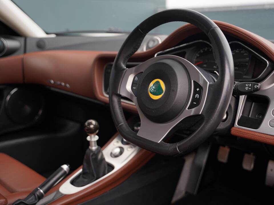 Bild 21/50 von Lotus Evora S (2009)