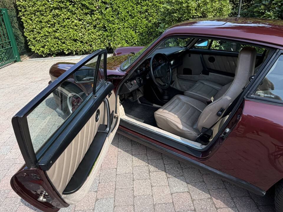 Image 6/15 of Porsche 911 SC 3.0 (1983)