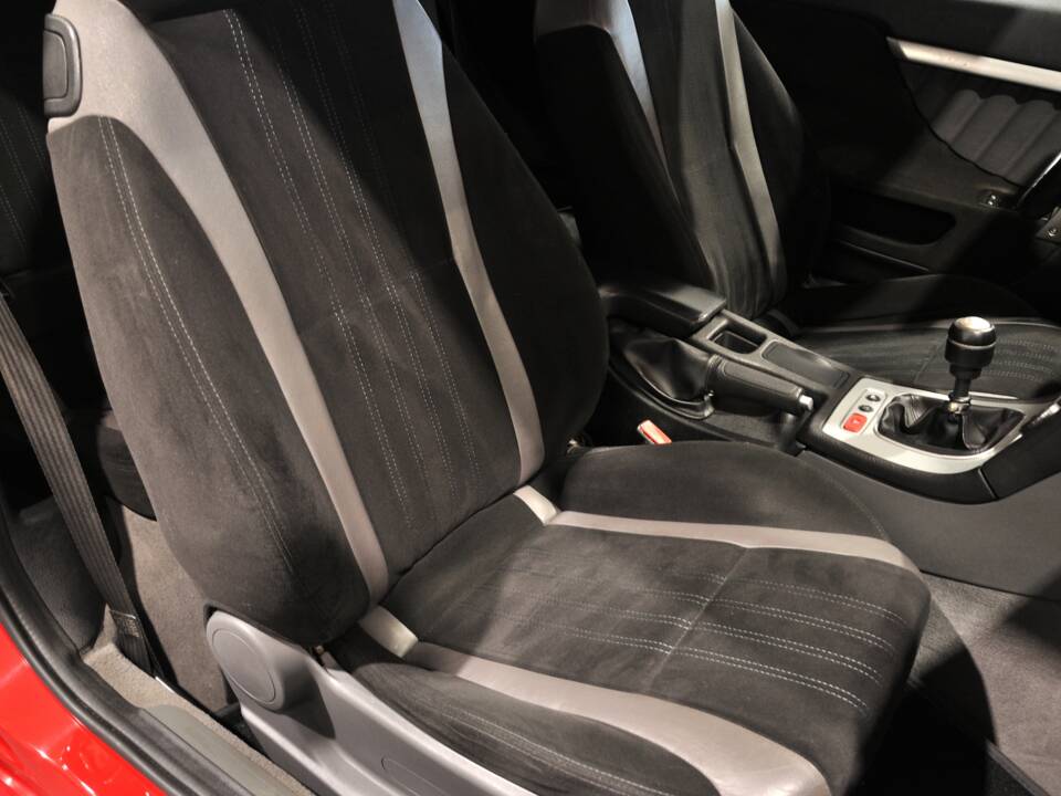 Imagen 18/23 de Alfa Romeo Brera 2.2 JTS (2006)