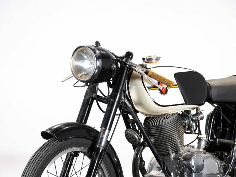 Immagine 38/50 di Gilera Giubileo 125 (1962)