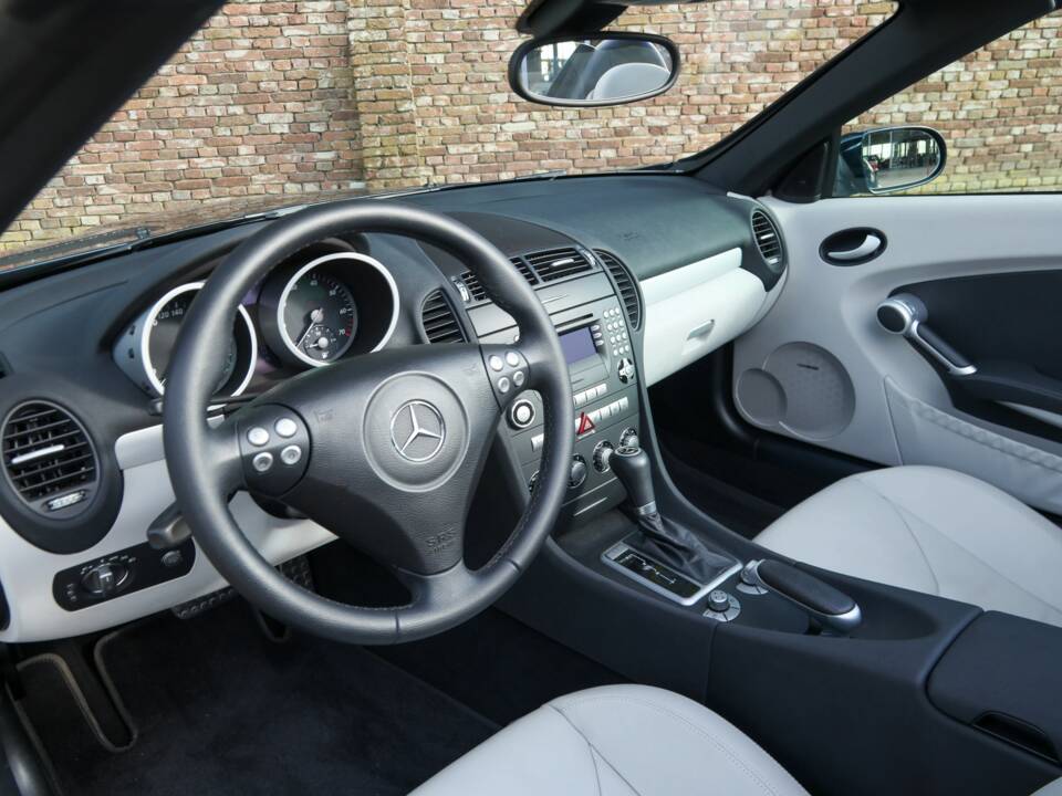 Bild 23/50 von Mercedes-Benz SLK 280 (2005)