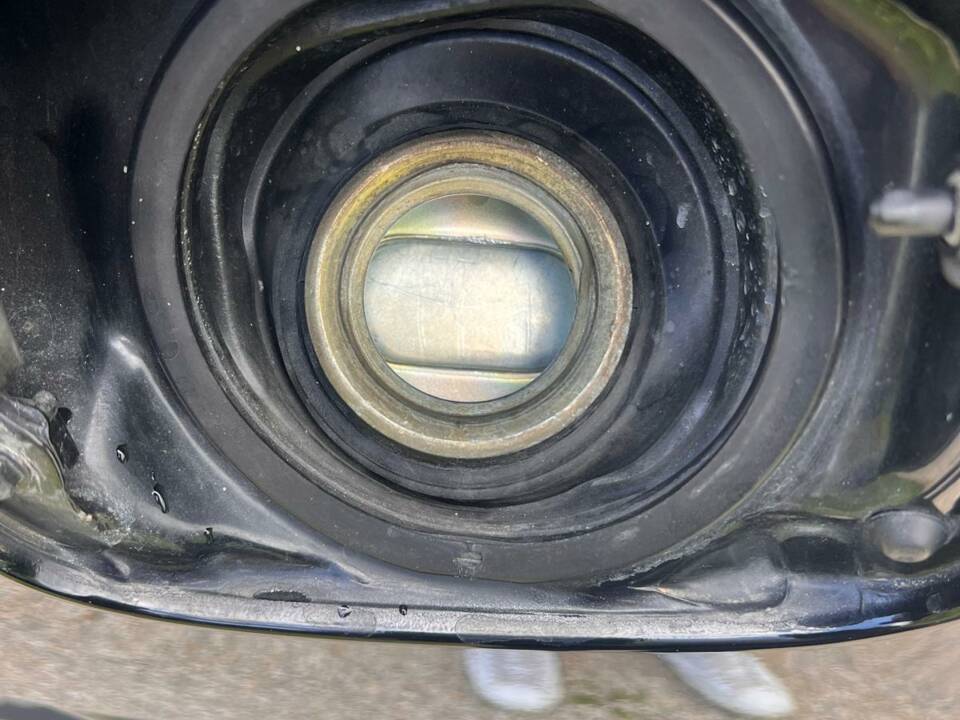 Image 32/32 of Lexus LX 470 (2003)
