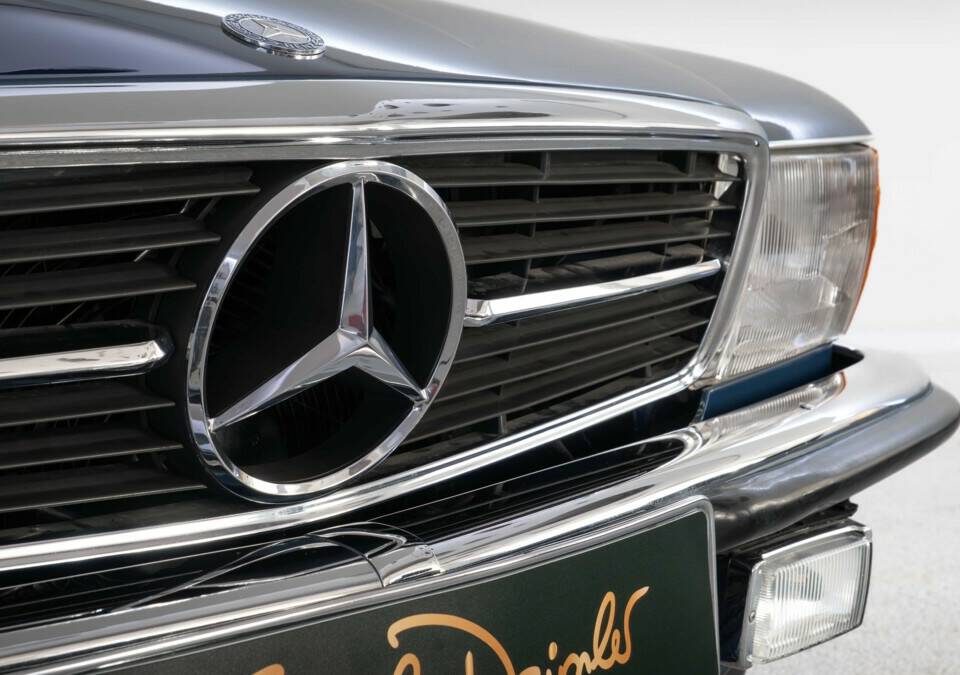 Image 10/29 of Mercedes-Benz 560 SL (1987)