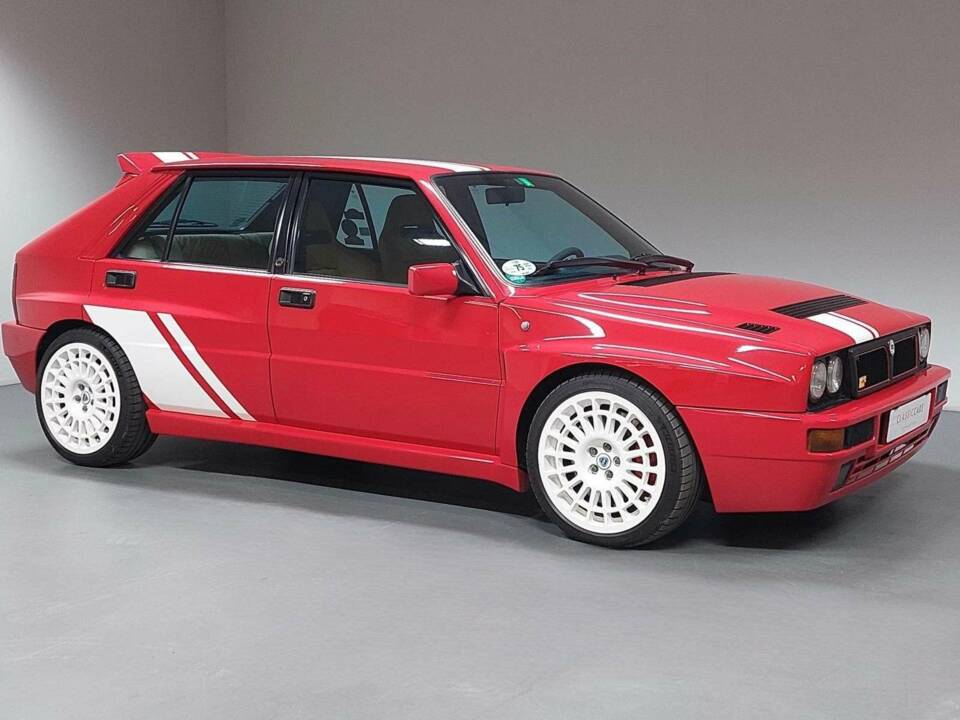 Image 5/15 of Lancia Delta HF Integrale Evoluzione II (1994)