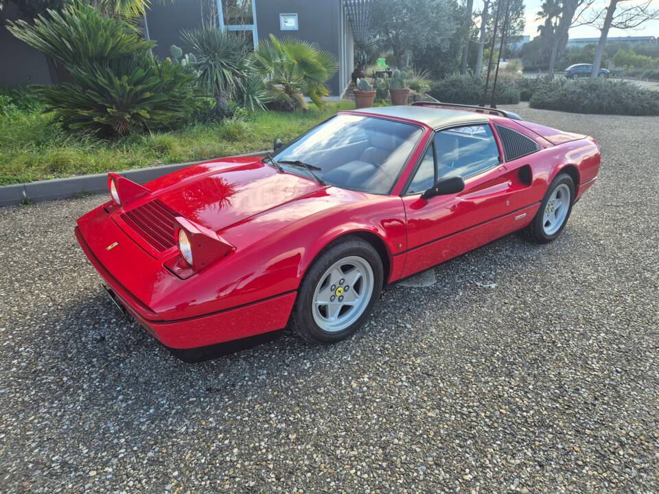 Afbeelding 3/15 van Ferrari 328 GTS (1986)