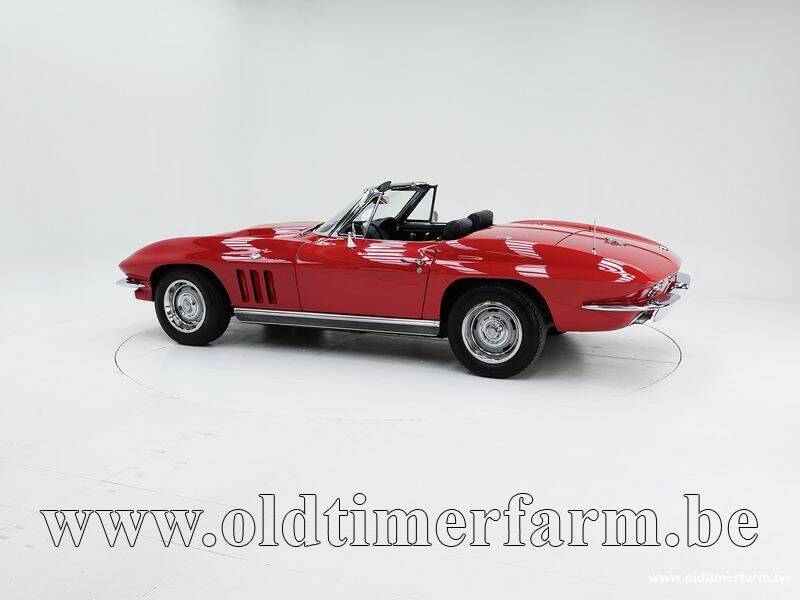 Image 4/15 of Chevrolet Corvette Sting Ray Convertible (1966)