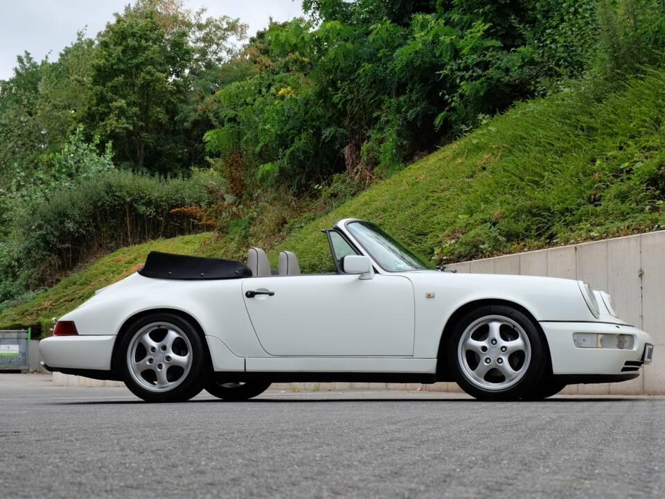 Image 3/60 de Porsche 911 Carrera 2 (1991)