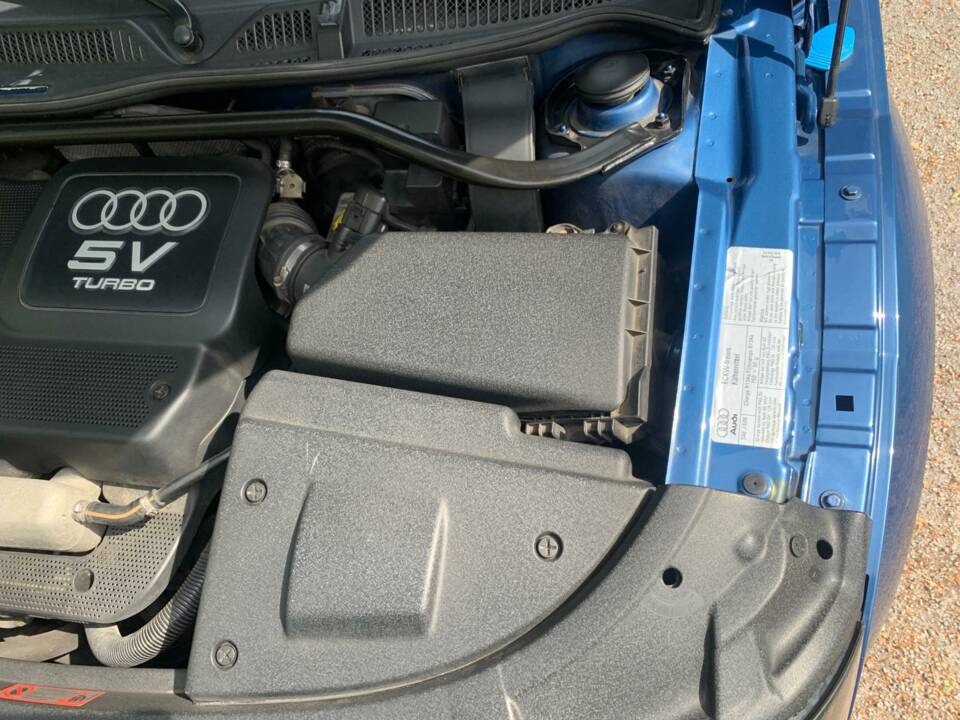 Image 43/72 of Audi TT 1.8 T (2000)