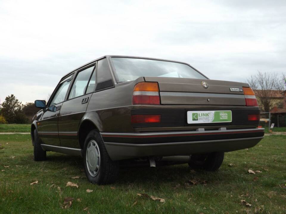 Immagine 42/50 di Alfa Romeo Giulietta 1.6 (1984)