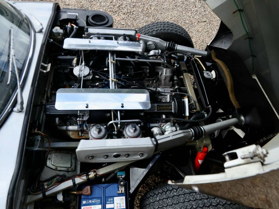 Afbeelding 45/50 van Jaguar E-Type V12 (1973)