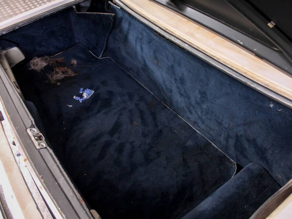 Bild 13/43 von Mercedes-Benz 380 SL (1982)