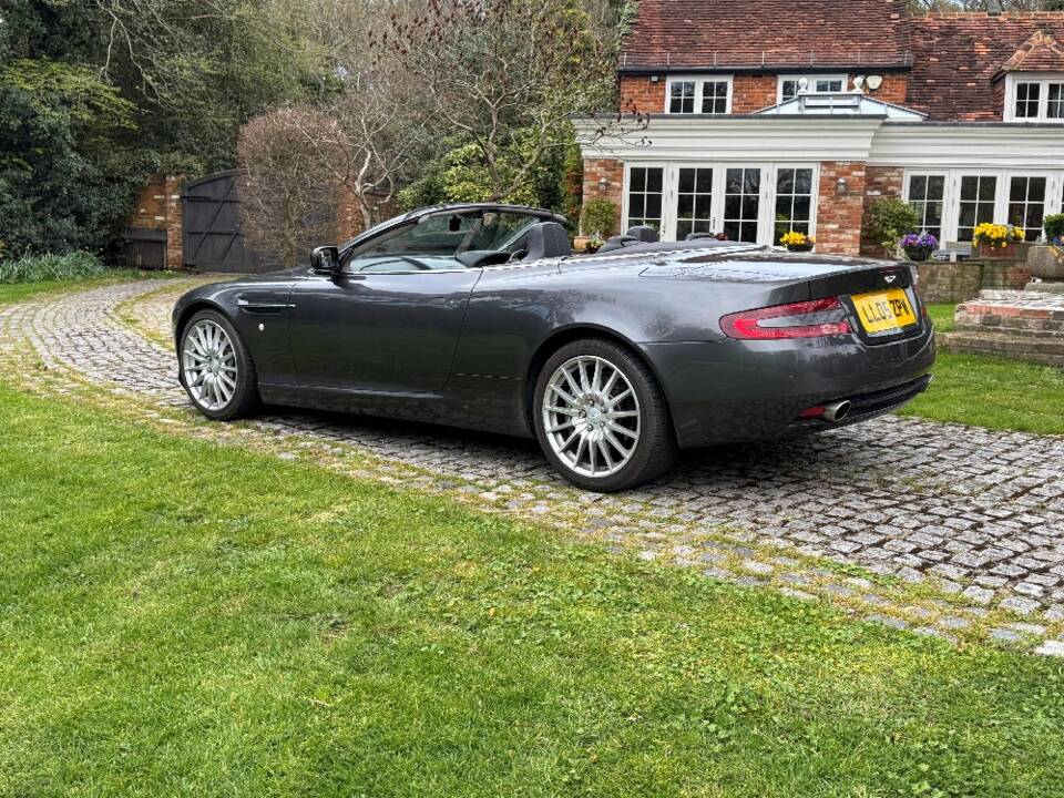 Image 11/25 of Aston Martin DB 9 Volante (2005)