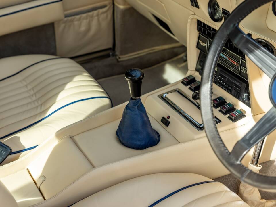 Bild 33/76 von Aston Martin Vantage (1979)