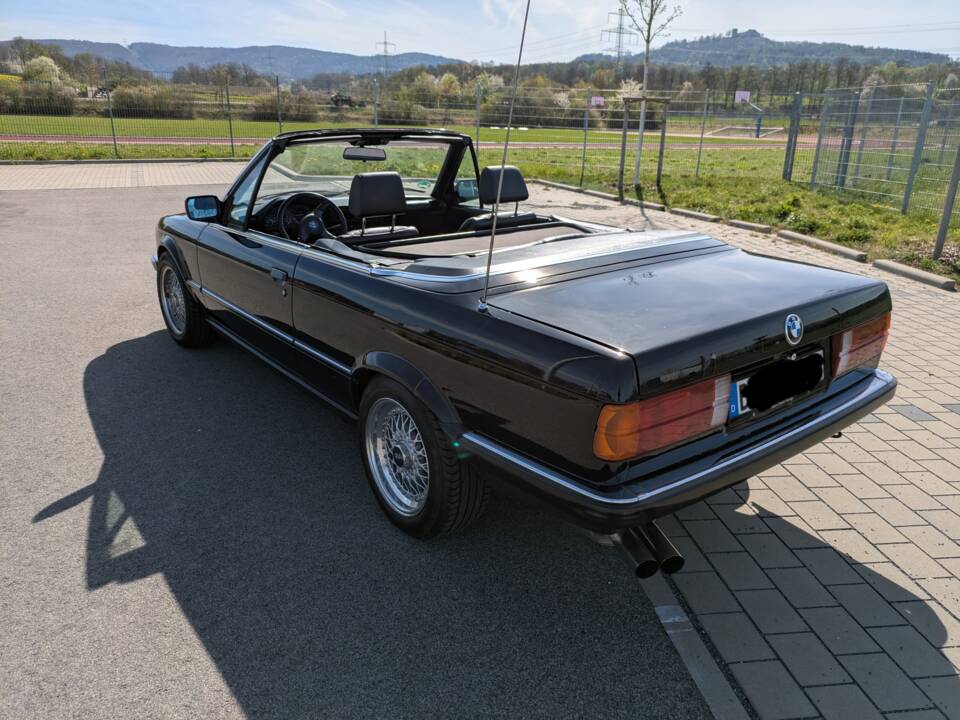 Bild 4/9 von BMW 325i (1990)
