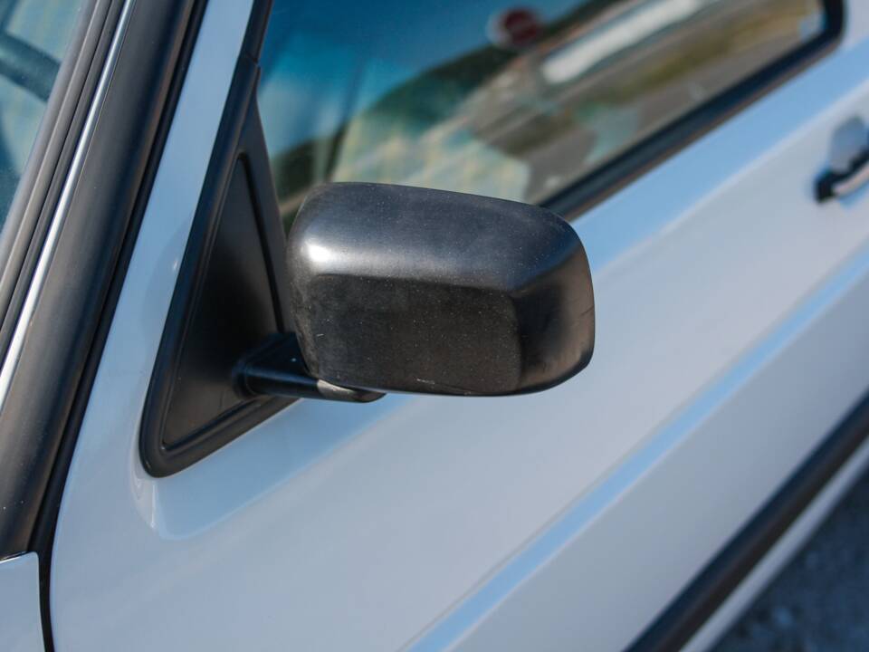 Bild 19/58 von Volkswagen Golf II GTi 1.8 (1988)