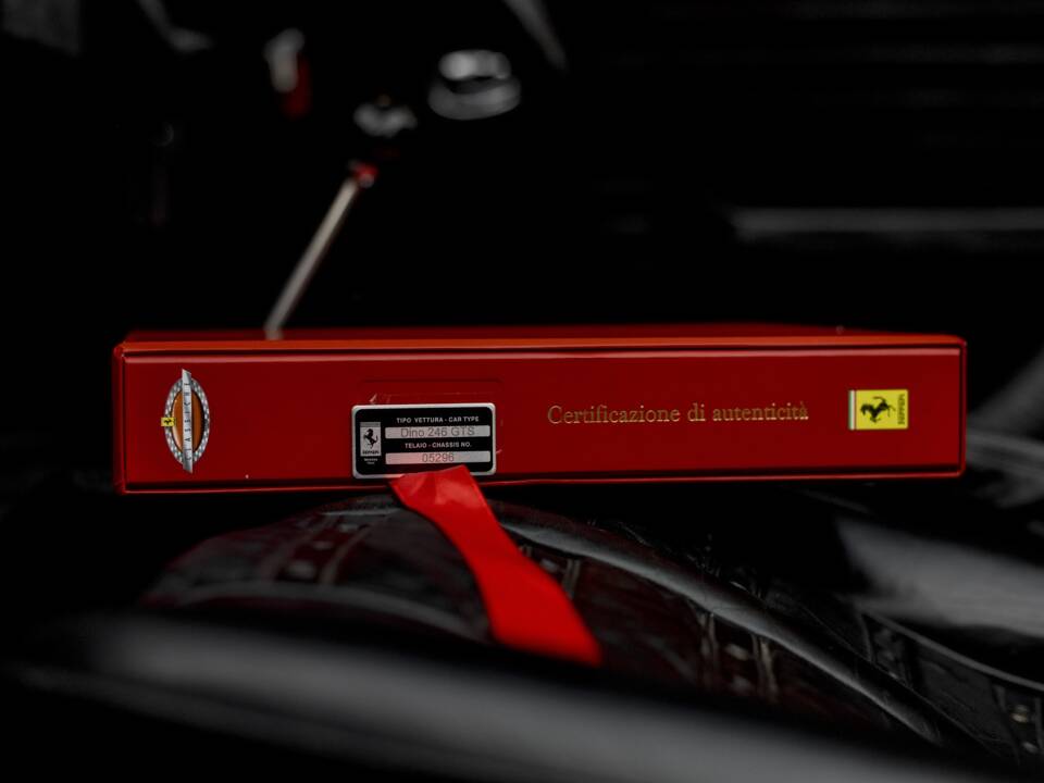 Image 19/30 of Ferrari Dino 246 GTS (1973)