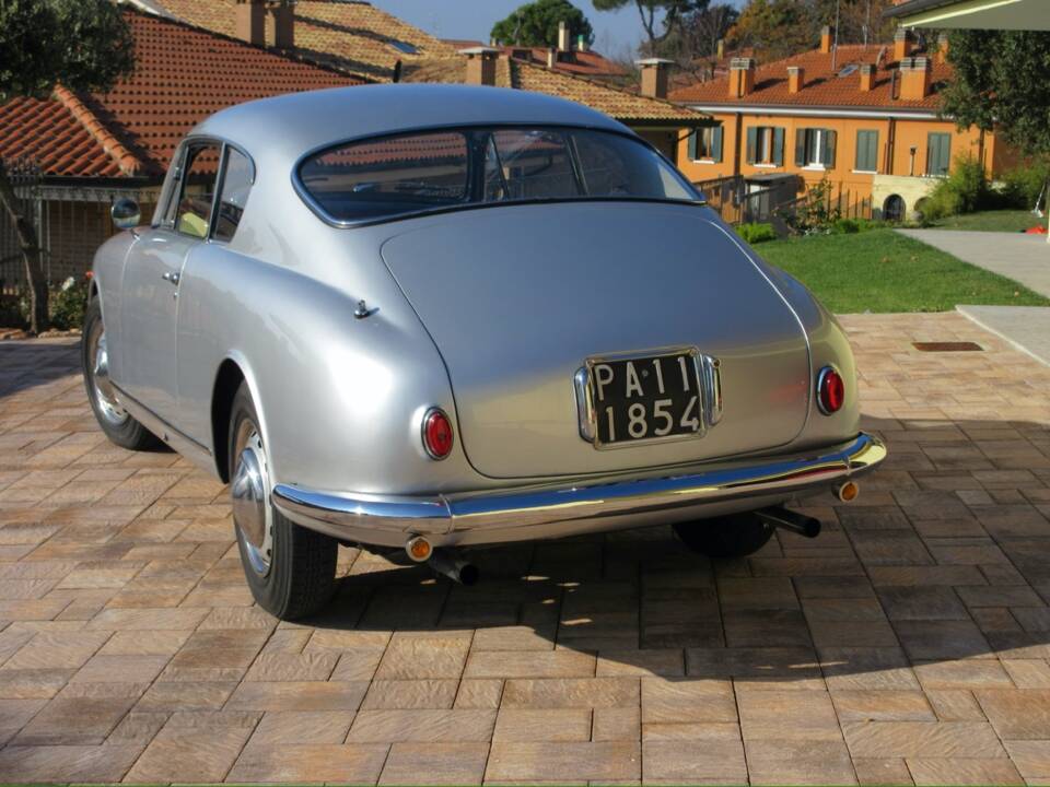 Image 15/50 of Lancia Aurelia B20 GT 2500 (1957)