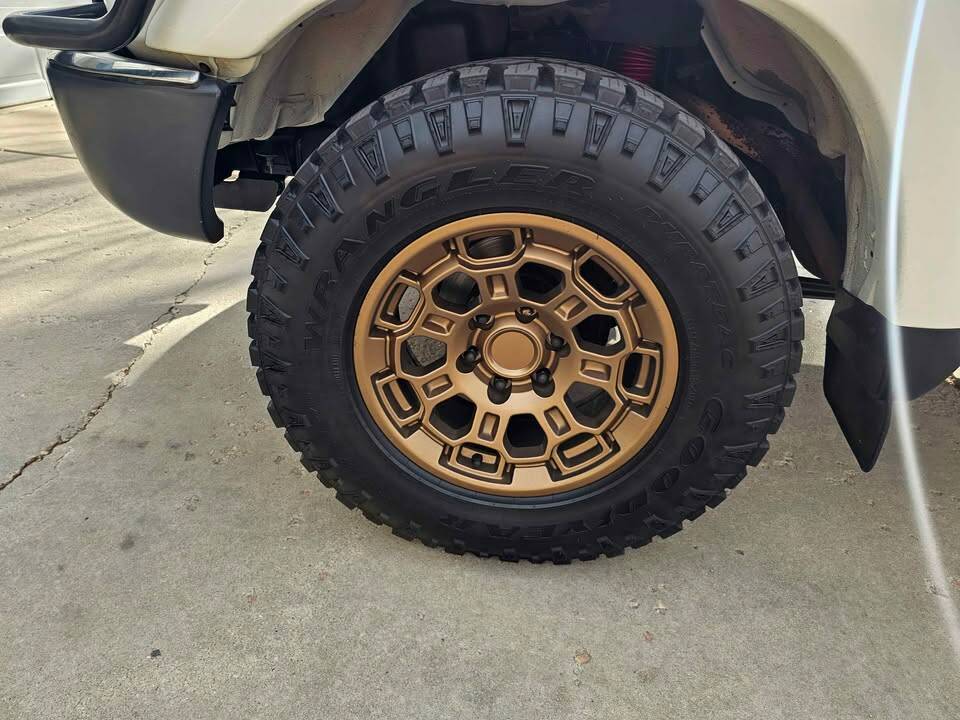 Image 12/48 de Toyota Land Cruiser FJ80 (1992)
