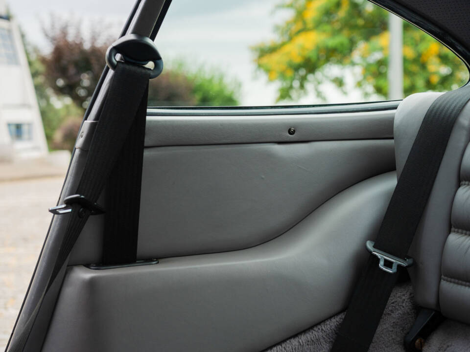 Image 73/87 of Porsche 911 Turbo 3.3 (1991)