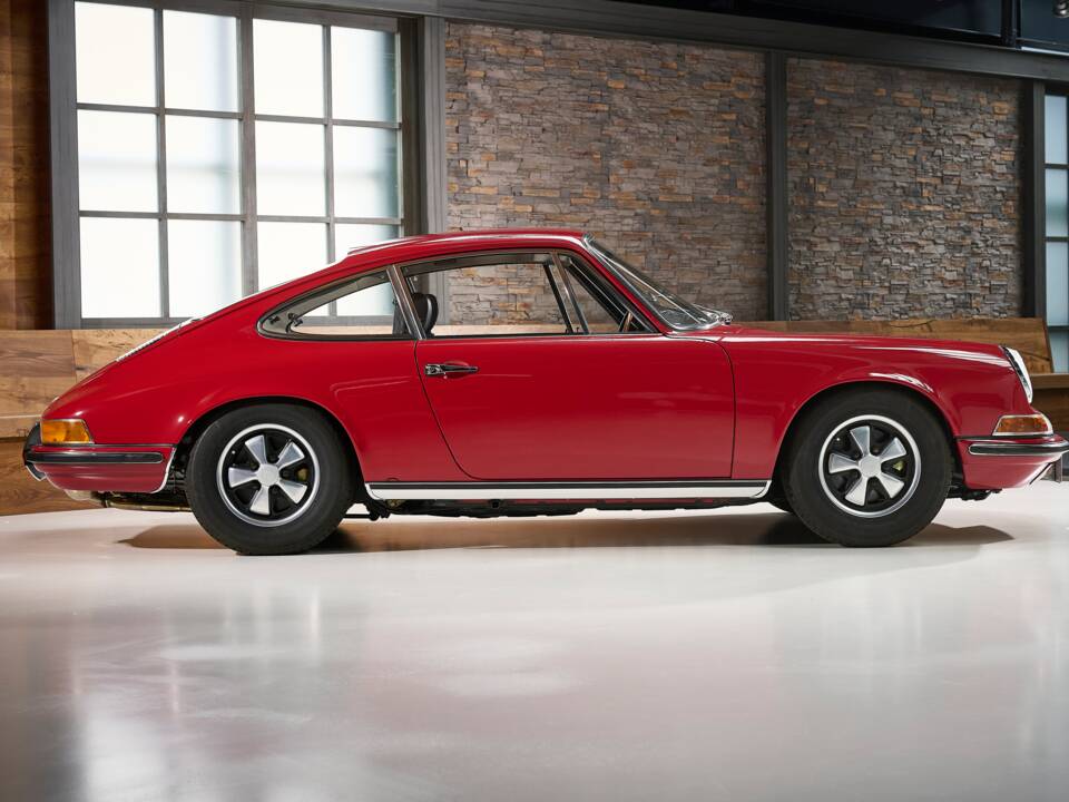 Afbeelding 6/44 van Porsche 911 2.0 E (1969)