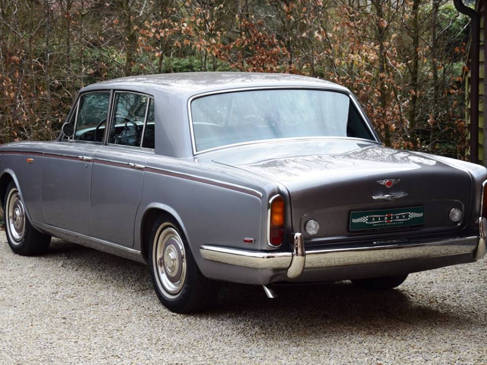 Image 4/29 of Bentley T 1 (1969)