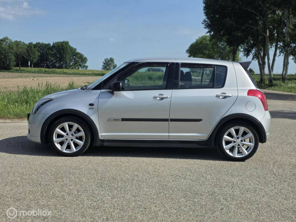 Immagine 3/40 di Suzuki Swift 1.3 (2007)