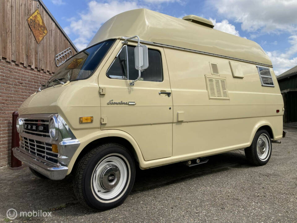 Image 29/50 of Ford Econoline E 300 (1971)