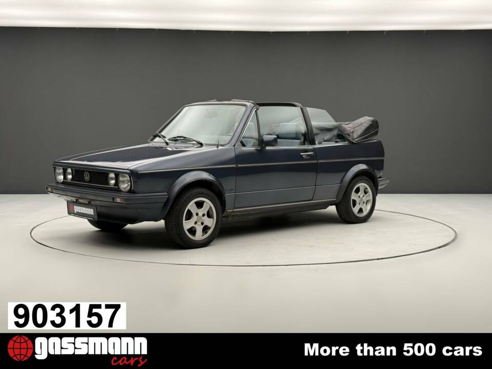 Image 1/15 de Volkswagen Golf Mk I Convertible 1.6 (1987)