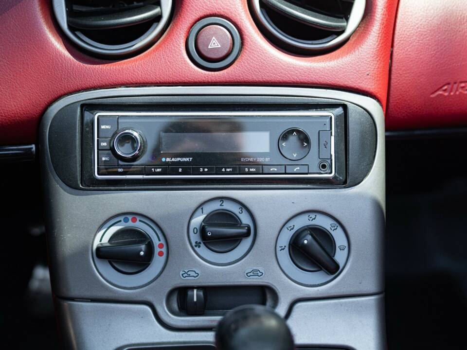 Immagine 47/50 di FIAT Barchetta 1.8 16V (1999)