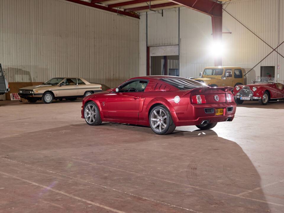 Image 10/68 of Ford Mustang GT (2005)