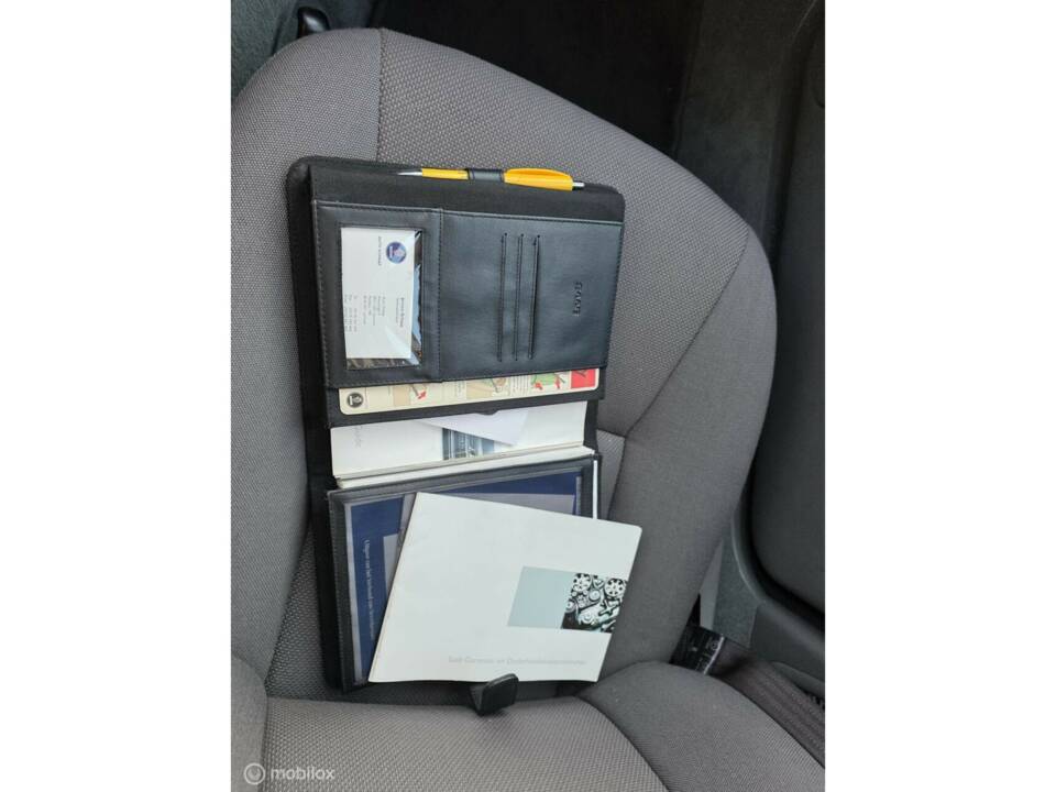 Image 25/37 of Saab 9-5 Hearse (2003)