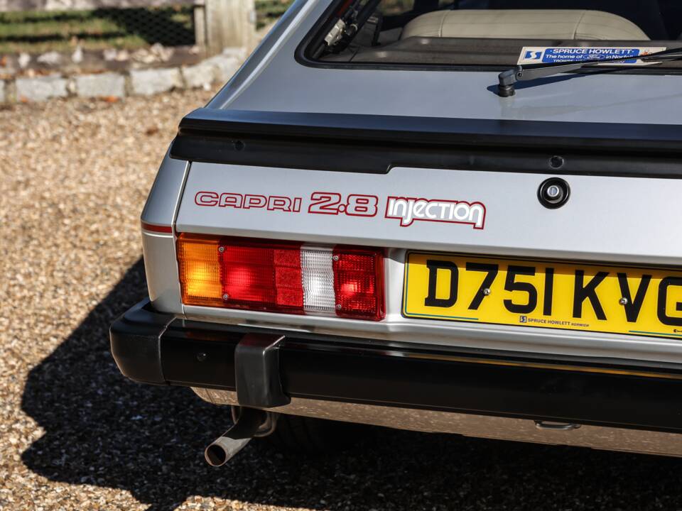 Image 23/50 of Ford Capri 2,8i (1987)