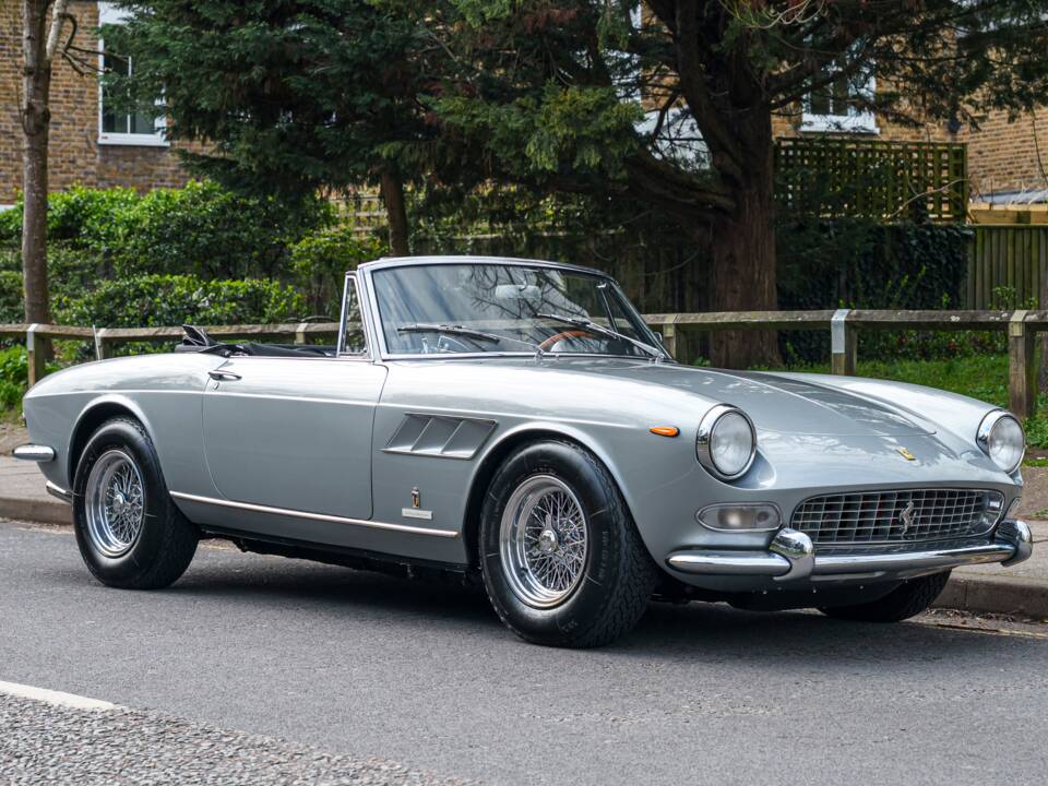 Bild 2/38 von Ferrari 275 GTS (1966)
