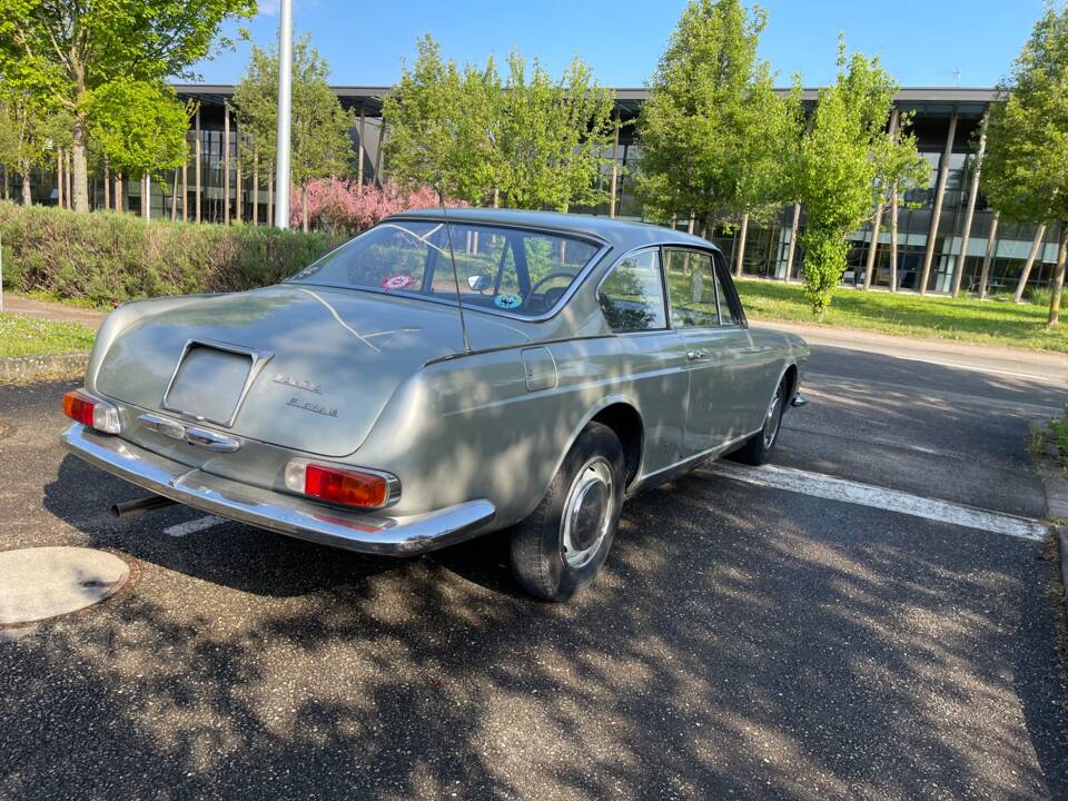 Image 2/12 of Lancia Flavia 1.8 (Pininfarina) (1968)
